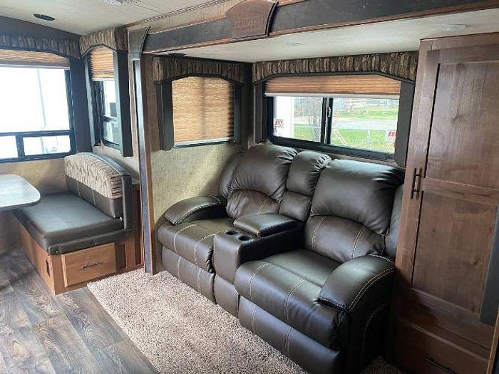 Used 2020 Outdoors 25RDS Mountain Series