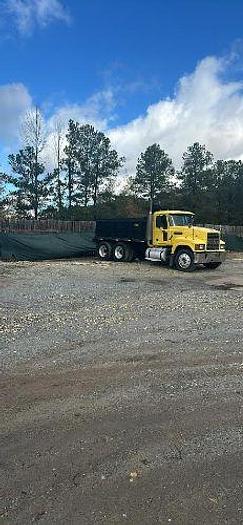 Used 2005 Mack CHN613