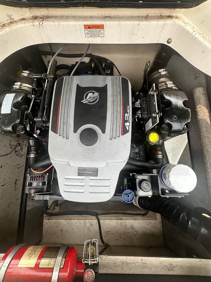 Used 2010 Bryant 210