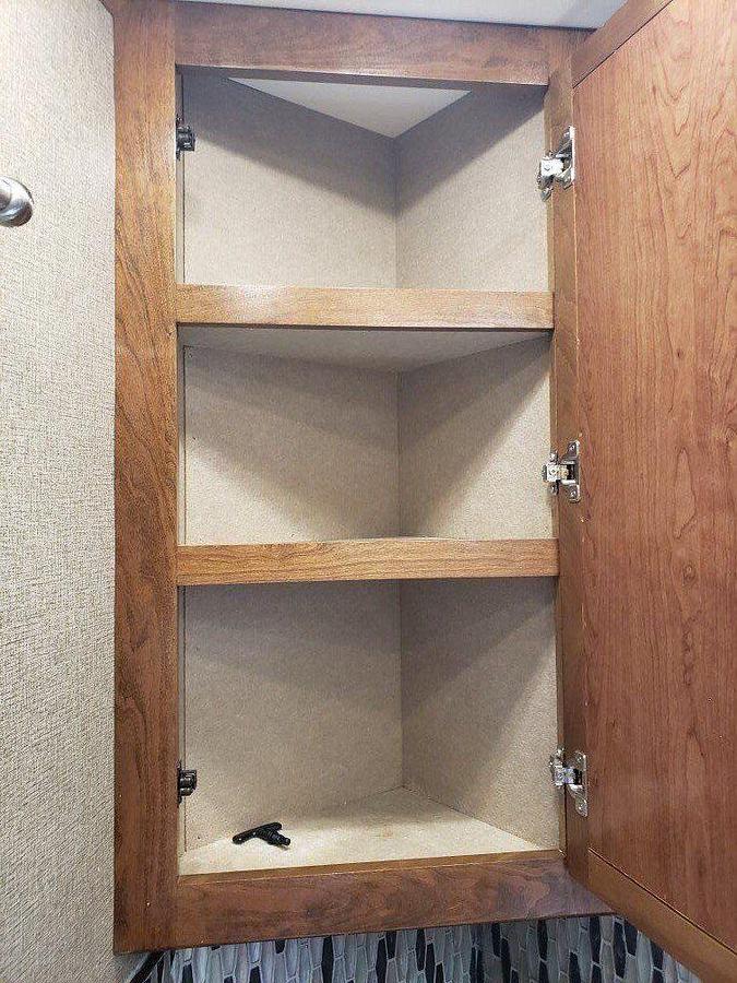 Used 2018 Holiday Rambler Endeavor XL 38N  360 XCM Diesel Pusher Motorhome