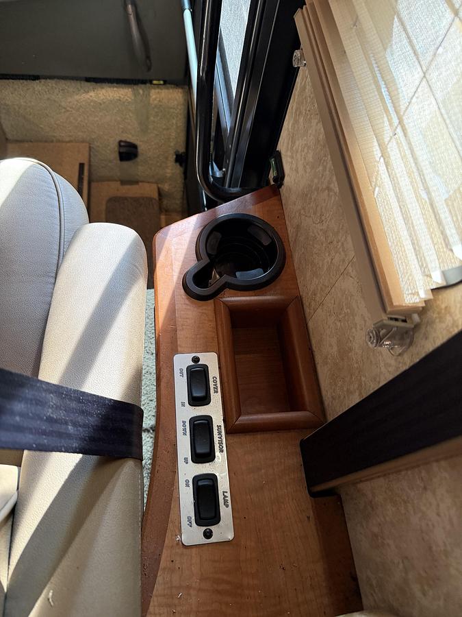 Used 2009 Winnebago Journey 39Z