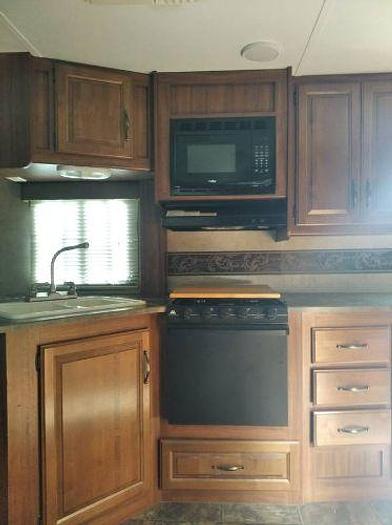 Used 2013 Keystone Cougar 21RBSWE