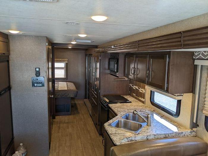 Used 2019 Thor Motor Coach Freedom Traveler