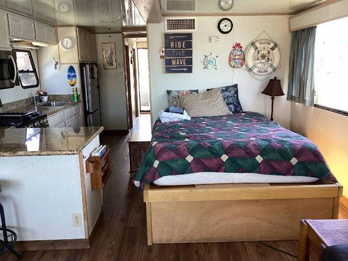 Used 2004 Country Home Houseboat