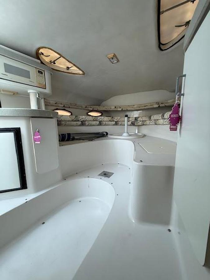 Used 1997 Chris Craft 26 Crowne