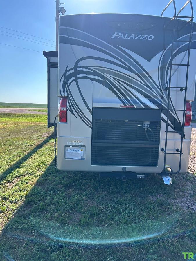 Used 2017 Thor Palazzo Diesel Pusher