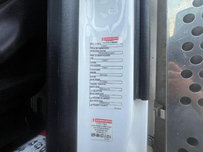 Used 2024 KENWORTH W990