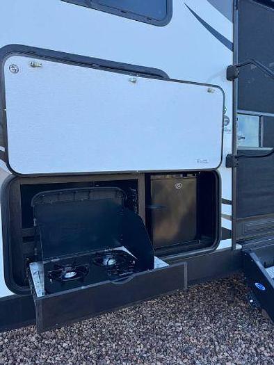 Used 2018 Grand Design Imagine 2400BH