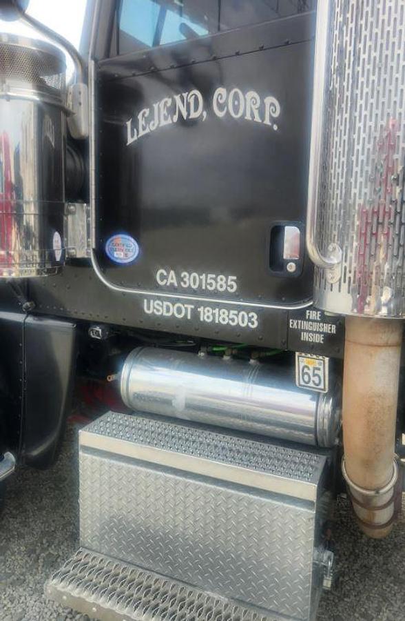 Used 2010 PETERBILT 388 Dump Truck