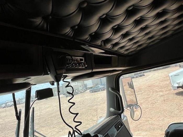 Used 2013 KENWORTH T800