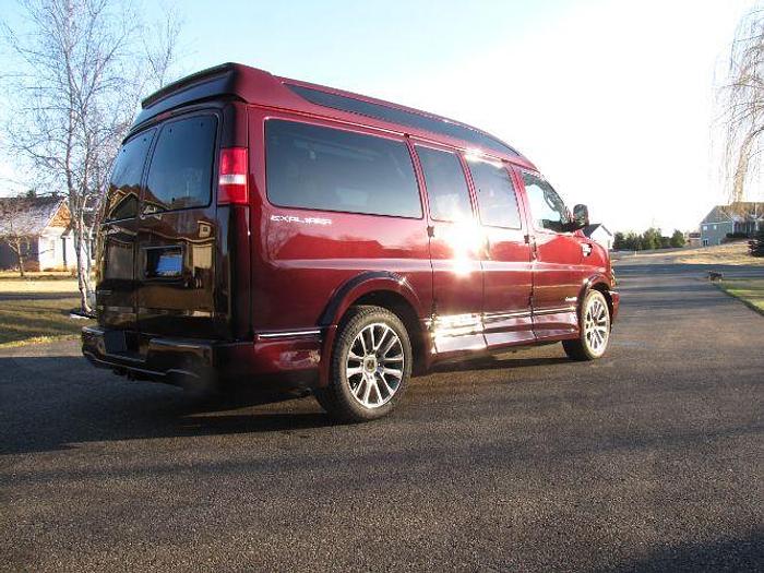 Used 2019 Chevrolet Express 2500 Cargo Van 3D