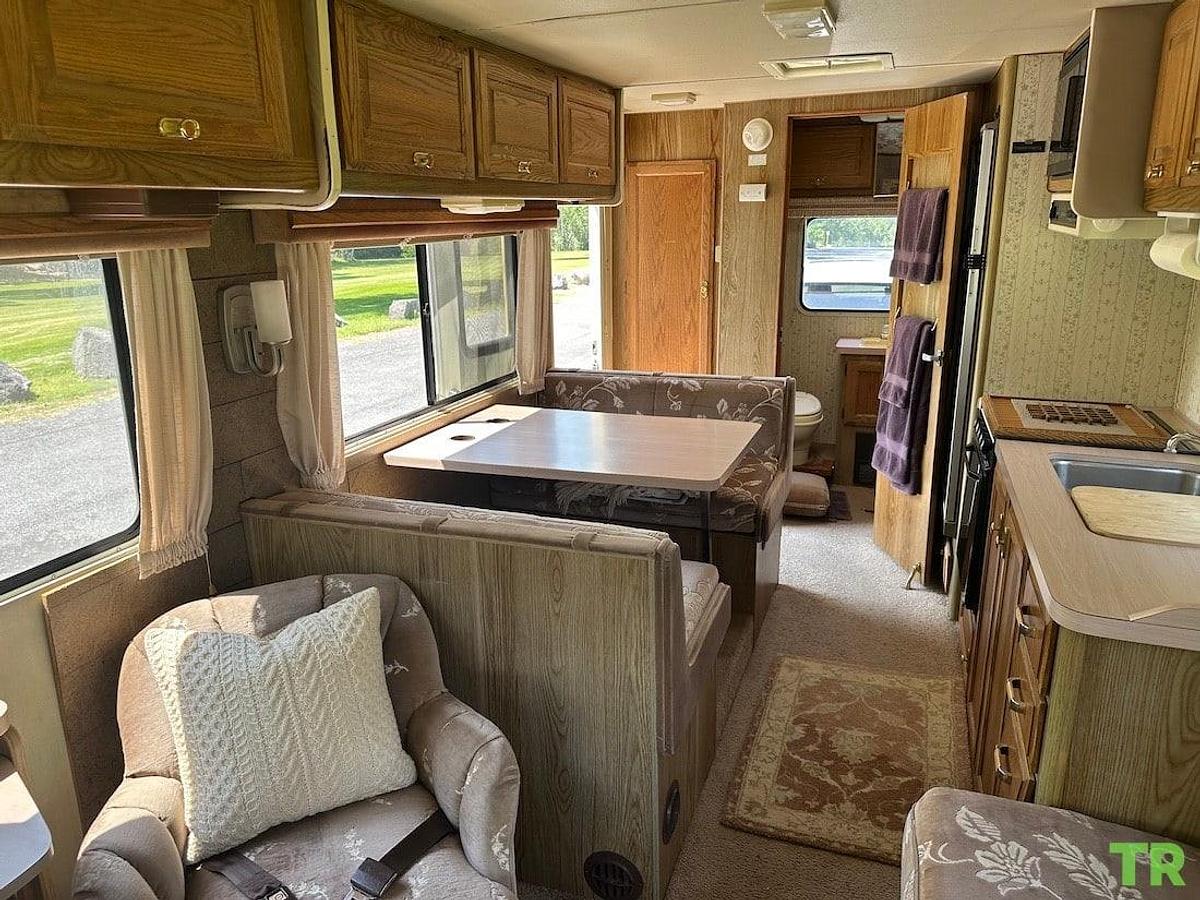 Used 1989 Motorhome on Ford E-350 Chassis