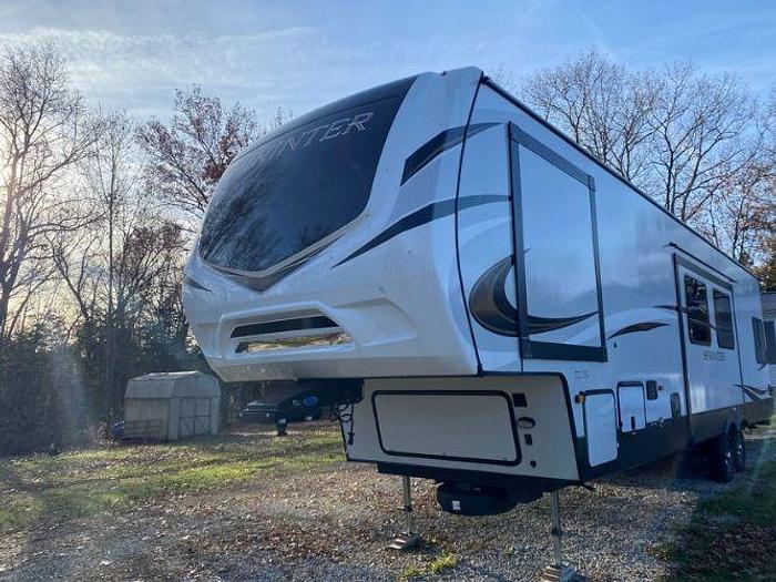 Used 2021 Keystone Sprinter 35BH