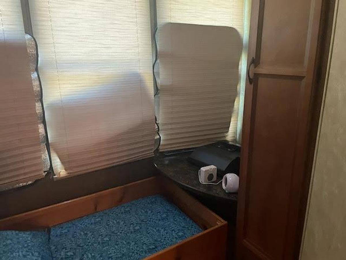 Used 2016 Gulf Stream Conquest 