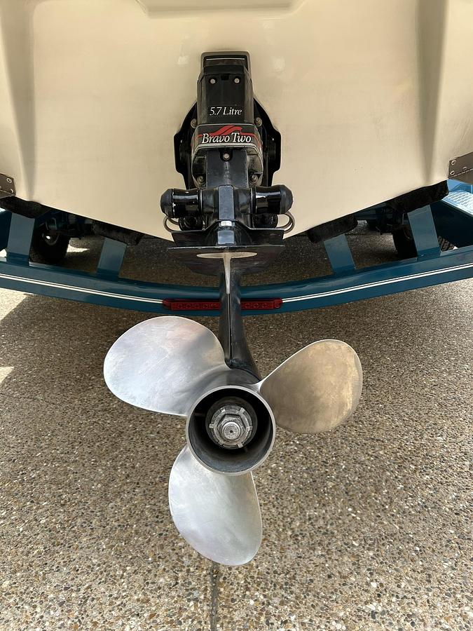 Used 1993 Rinker Fiesta Vee 260 Cruiser