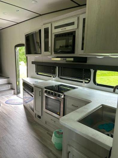 Used 2022 Keystone Sprinter 31TB