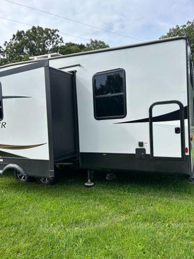 Used 2022 Keystone Sprinter 31TB