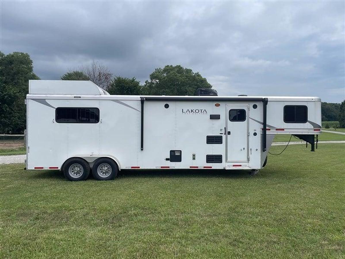 Used 2021 Lakota C7309 3 Horse Trailer with Living Quarters