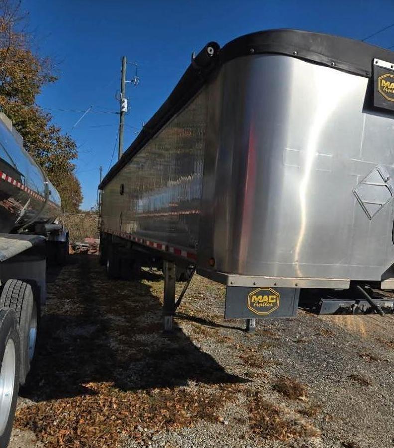Used 2024 Mack Dump Trailer
