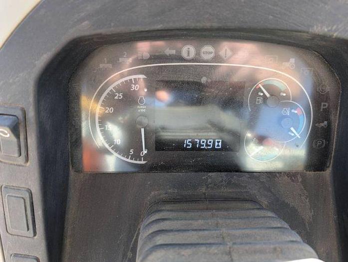 Used 2016 JOHN DEERE 5100E