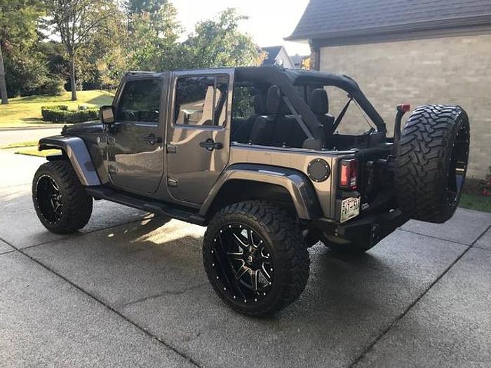 Used 2018 Jeep Wrangler JK Unlimited Sahara
