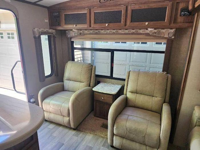 Used 2017 Keystone Cougar Xlite 28RLS