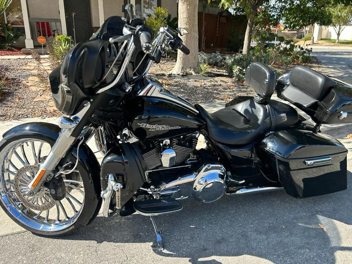 Used 2016 Harley-Davidson Street Glide FLHX
