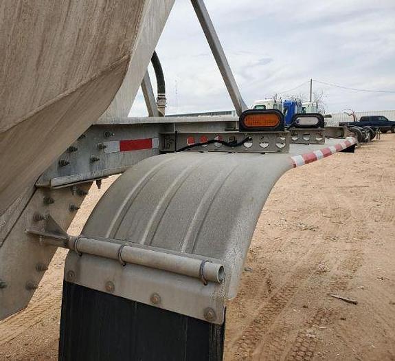 Used 2016 Stevens 42ft Dry Bulk Tank Trailer