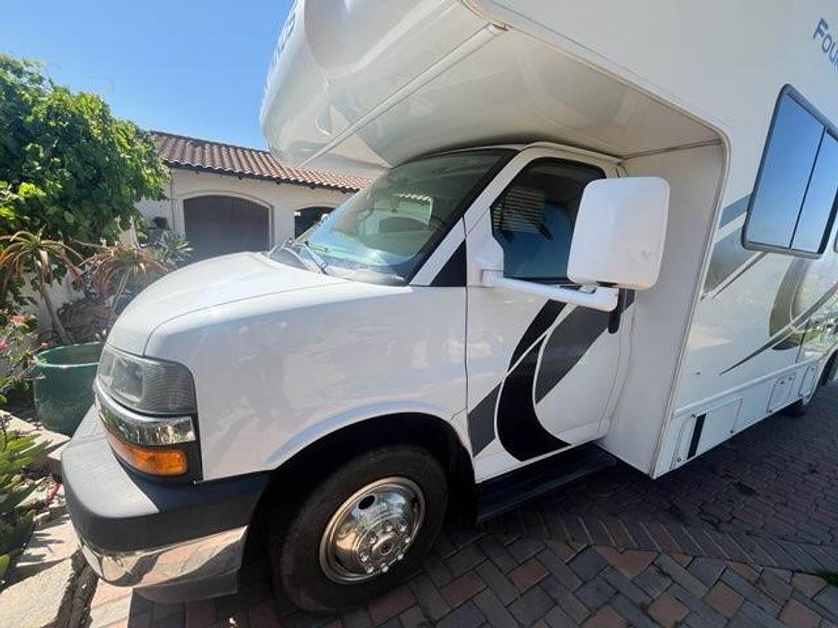 Used 2021 Thor Motor Coach Four Winds 28A Class C Motorhome