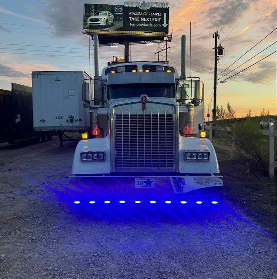 Used 2018 Kenworth W900L
