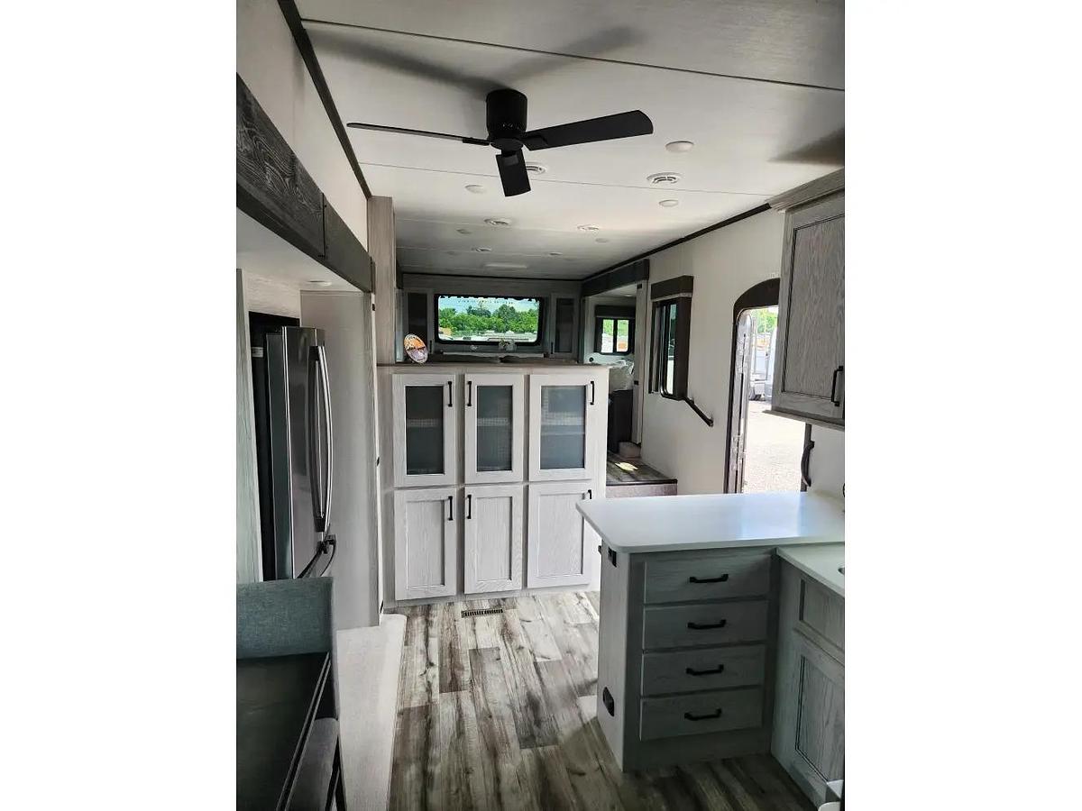 Used 2023 Keystone Montana High Country 377FL