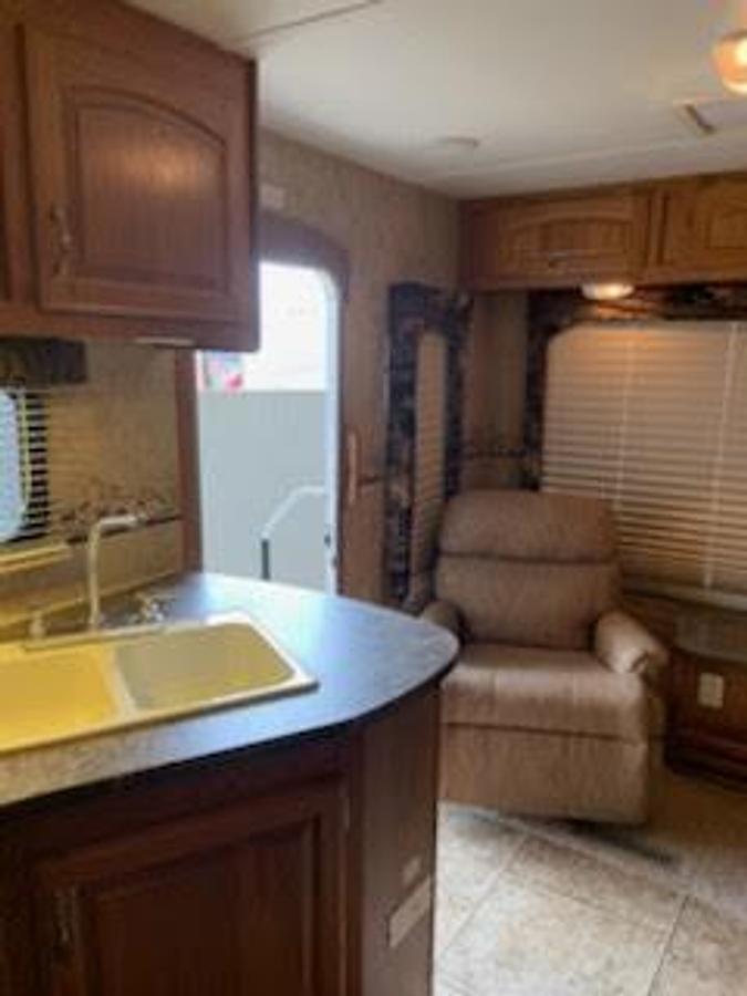 Used 2010 Jayco Eagle 320RLDS Travel Trailer