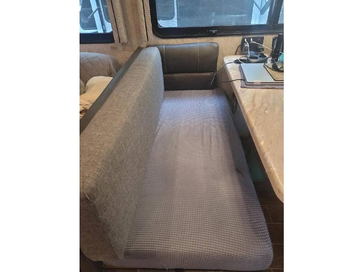 Used 2020 Thor Motor Coach Miramar 37.1 Class A Motorhome