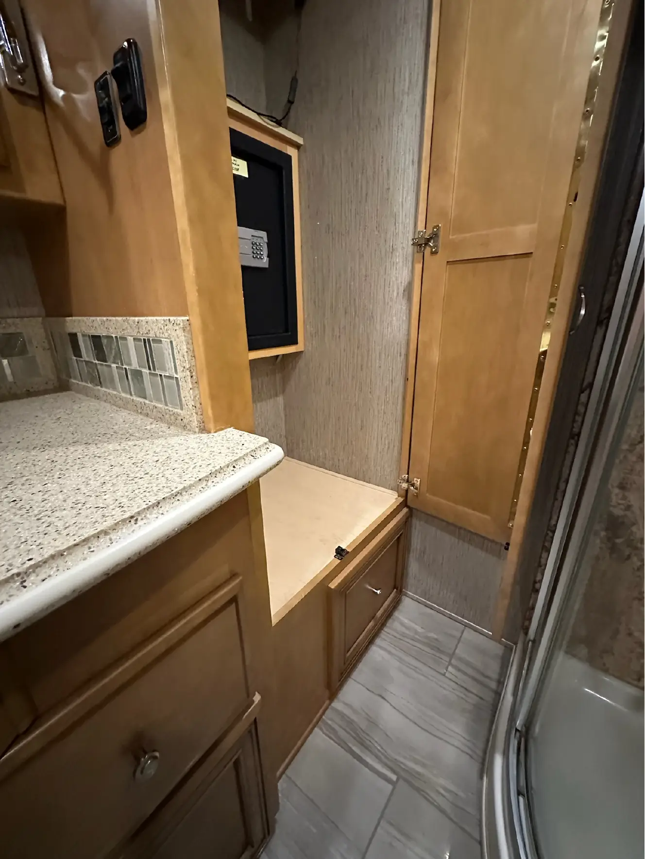 Used 2015 Newmar Ventana 4002
