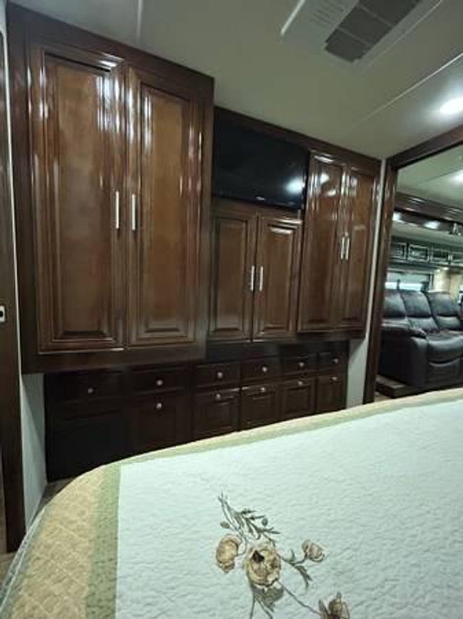 Used 2019 Forest River Georgetown Ds 369xl