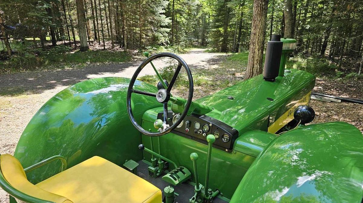 Used 1959 John Deere 830