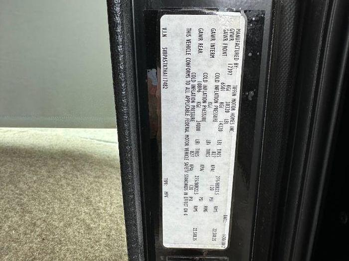 Used 2017 Tiffin Phaeton 40IH