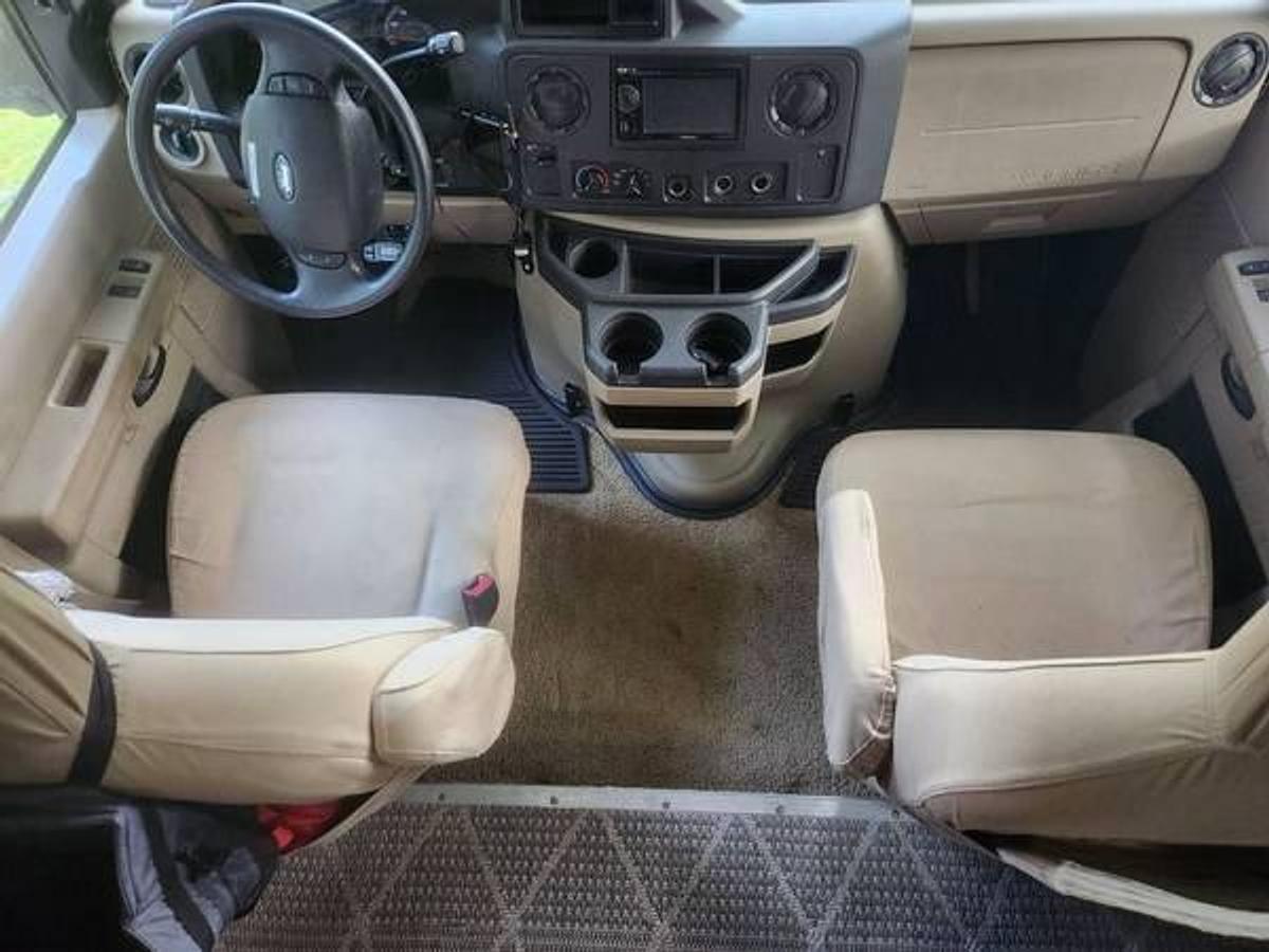 Used 2013 Fleetwood Jamboree Sport Class C Motorhome