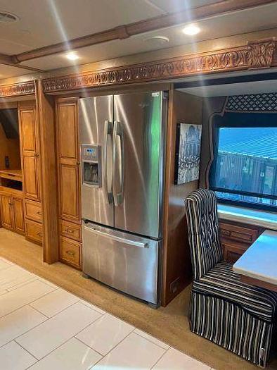 Used 2016 Winnebago Grand Tour 42QL