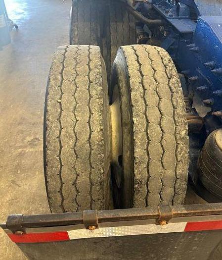 Used 2012 Peterbilt 365