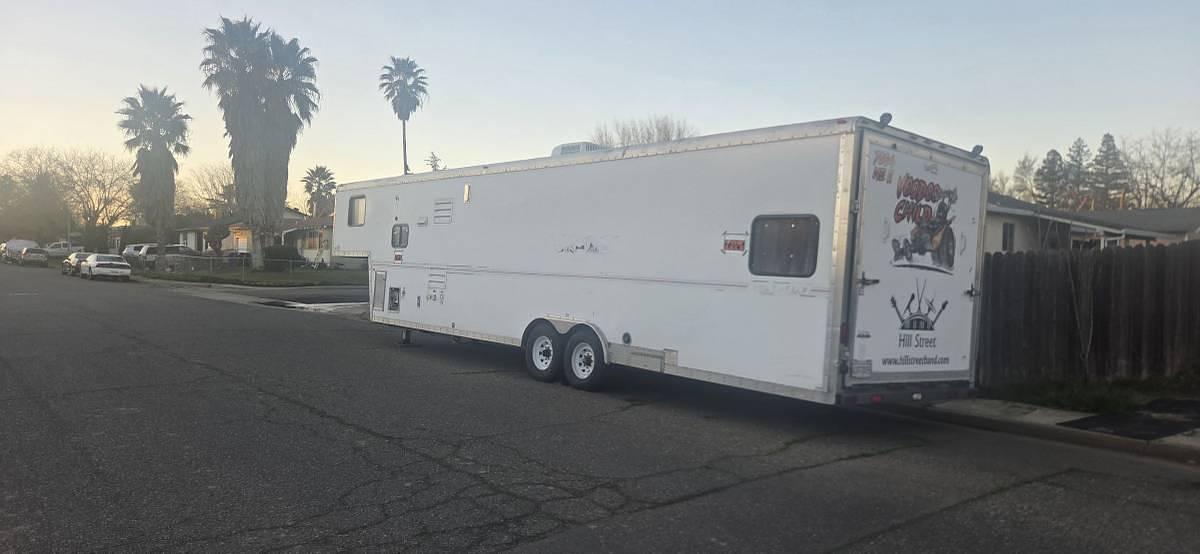 Used 2006 Forest River Full Living Toy Hauler