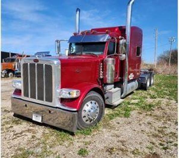 Used 2023 Peterbilt 389