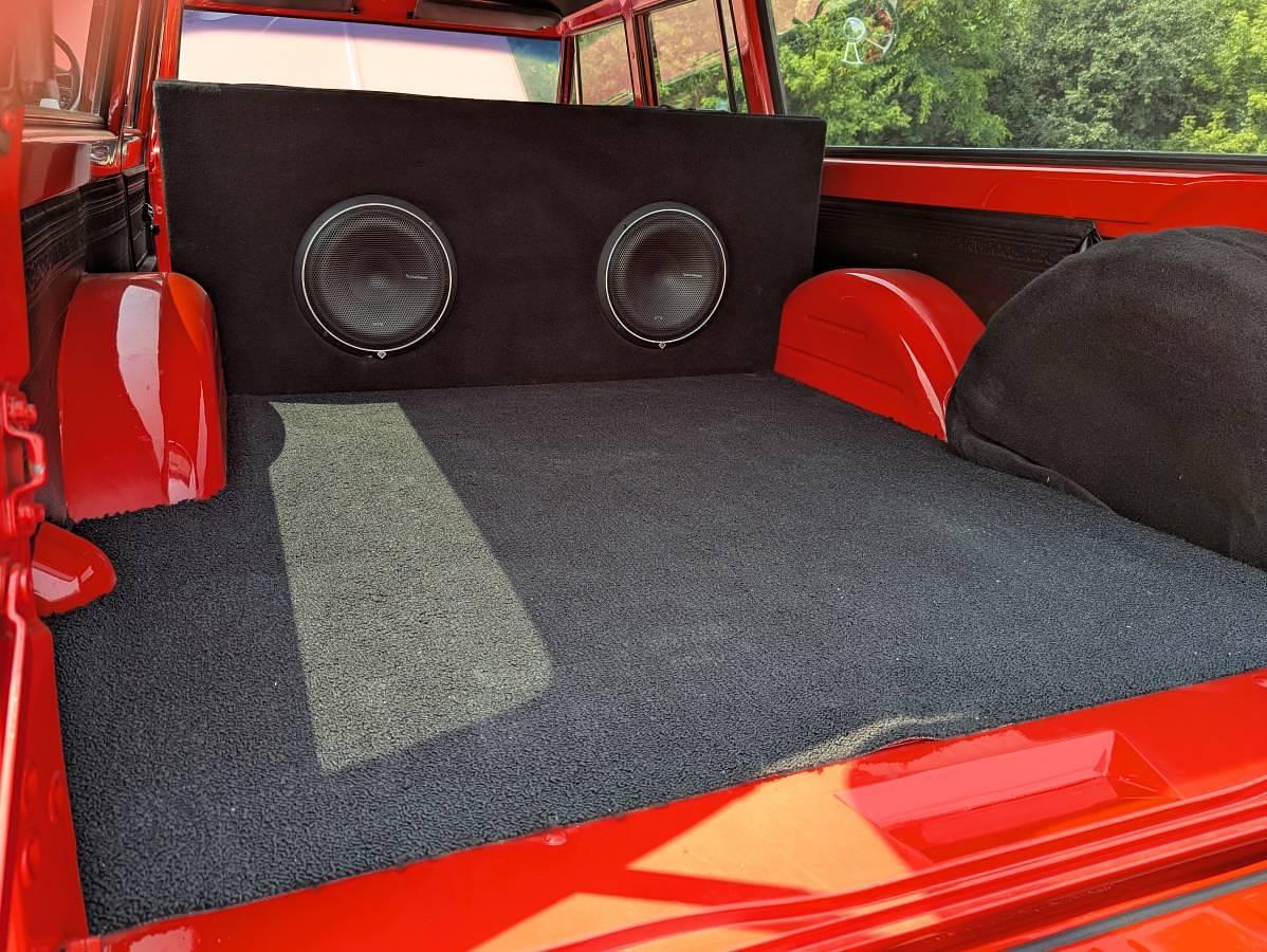 Used 1972 Chevrolet Suburban