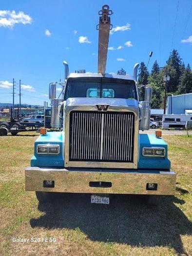 Used 2014 WESTERN STAR 4900 SF and 1979 General Log Trailer