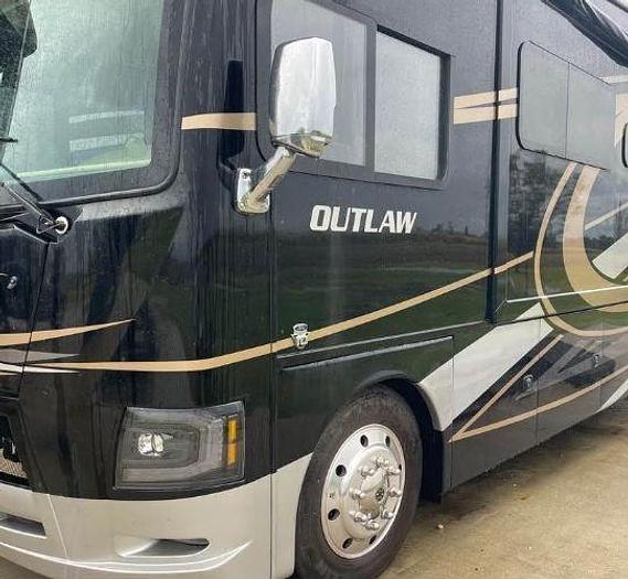 Used 2018 Thor Motor Coach Outlaw 37BG