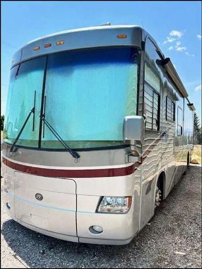 Used 2004 Travel Supreme Envoy 40DS04