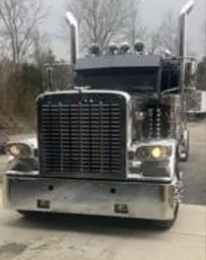 Used 2024 Peterbilt 389X Sleeper Semi Truck