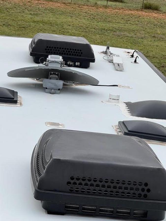 Used 2016 Newmar Canyon Star 3921 Class A Motorhome Toy Hauler