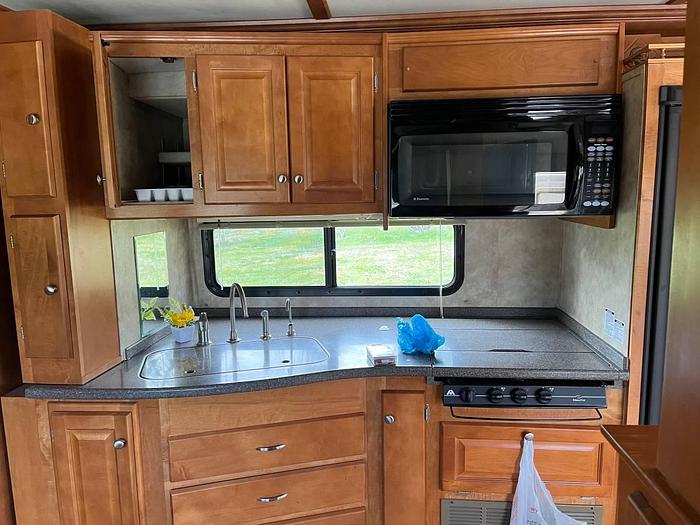 Used 2008 Gulf Stream Yellowstone Country Club Coach