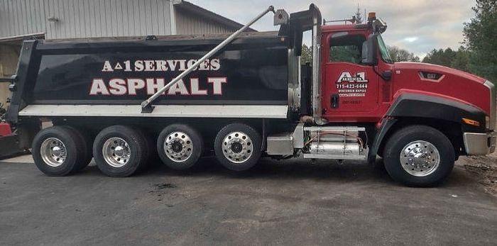 Used 2013 CATERPILLAR CT660